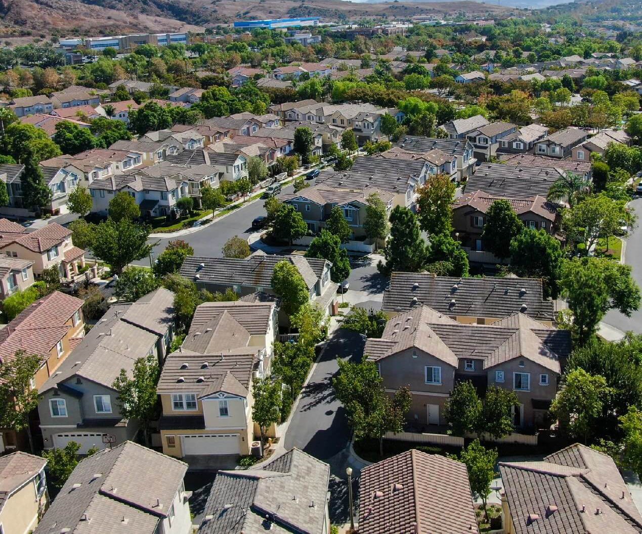 Orange County homeowners association community with modern suburban homes