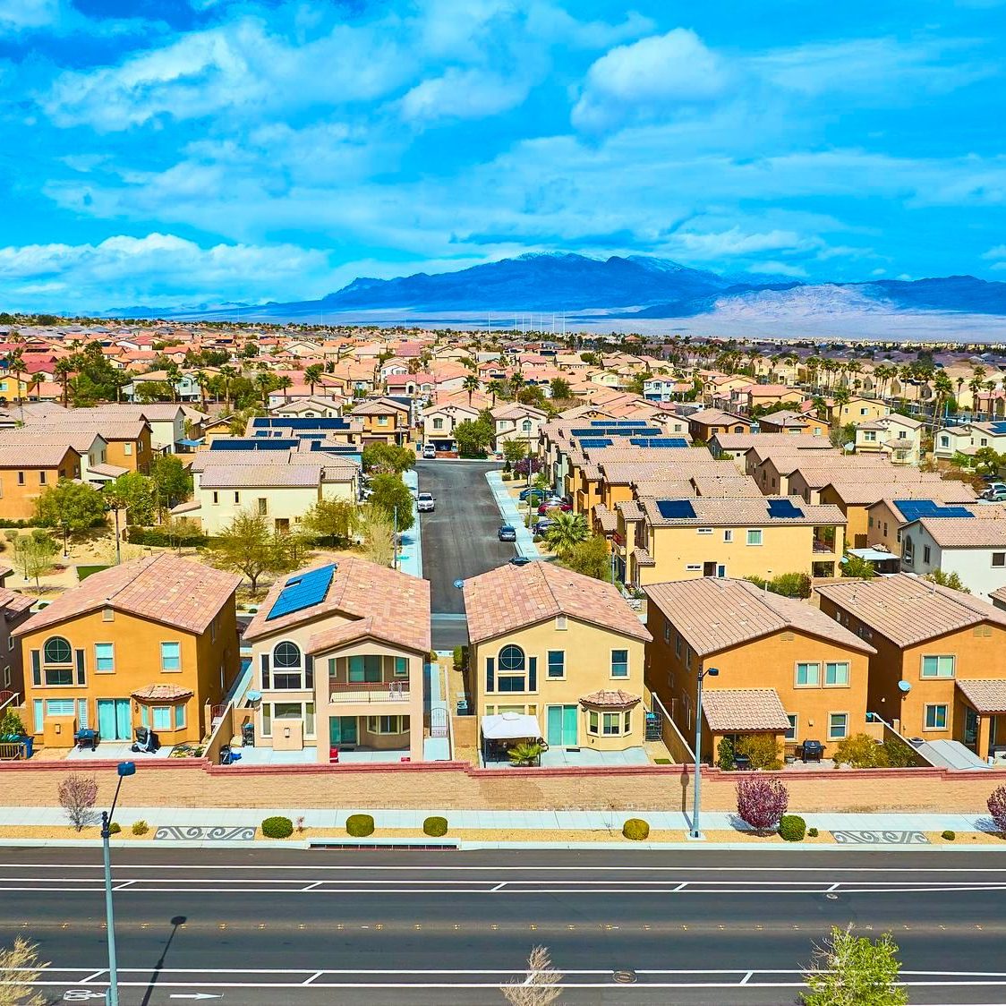 Vegas homeowners association community with desert-style residential homes